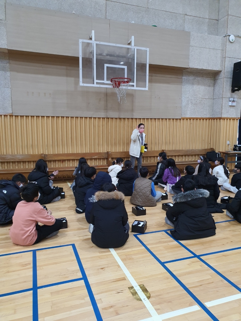 VR 기기를 통한 안전체험교육 (서울00초등학교)