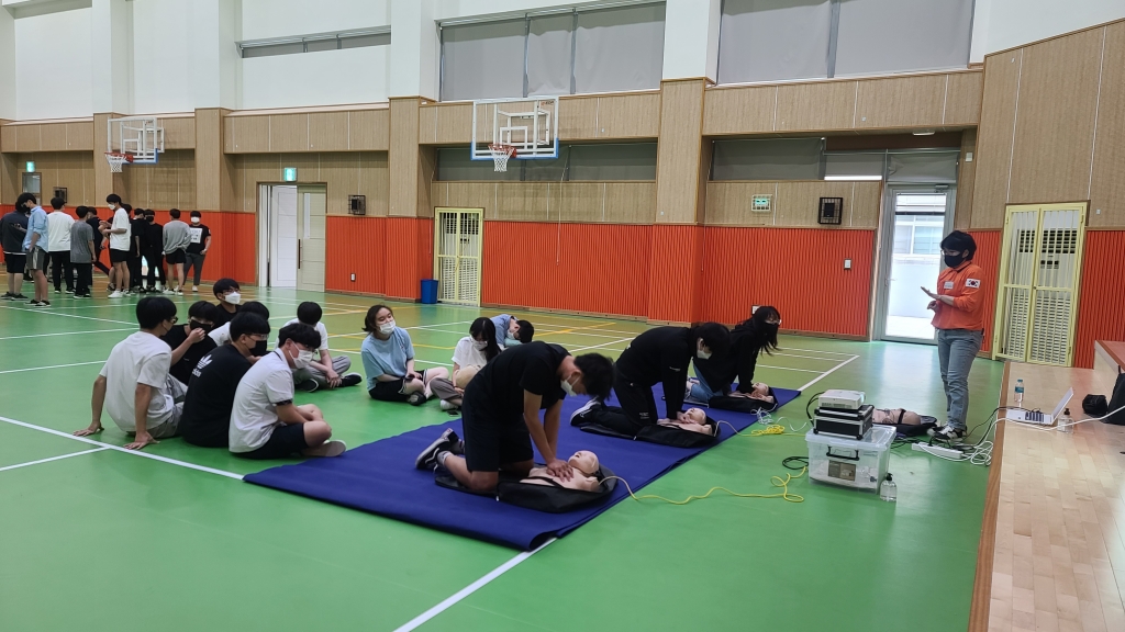 애니(모형인형)을 통한 심폐소생술 체험 안전체험교육 (서울산업정보고등학교)